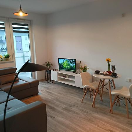 Apartament Z Sauna I Jacuzzi Apartment Радом Екстериор снимка
