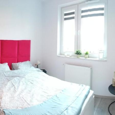 Apartament Z Sauna I Jacuzzi Apartment Радом Екстериор снимка